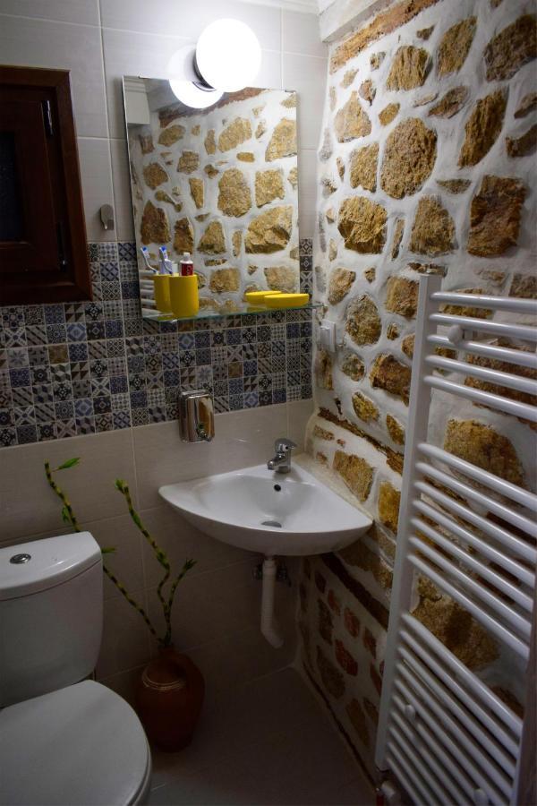 הוילה ארנאיה Renovated Old Manor House With Yard מראה חיצוני תמונה