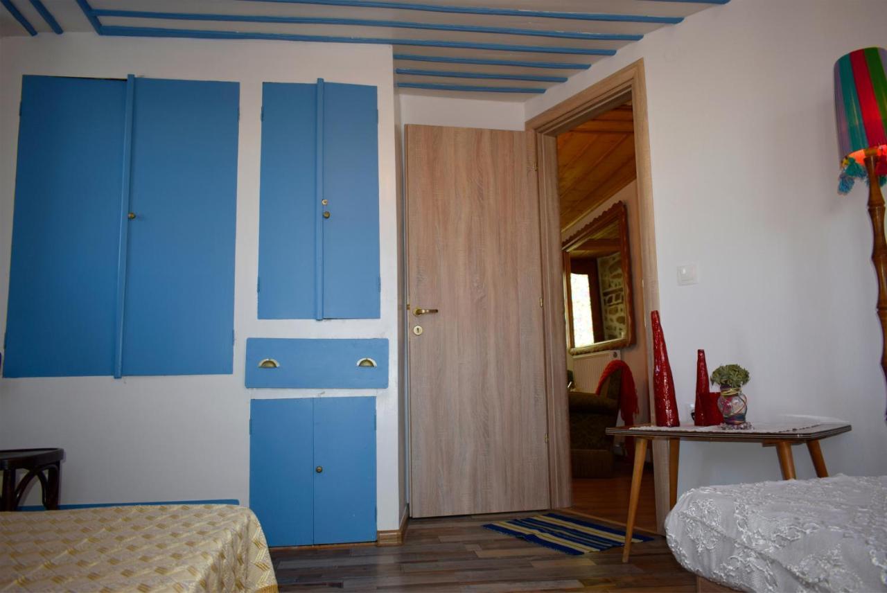 הוילה ארנאיה Renovated Old Manor House With Yard מראה חיצוני תמונה