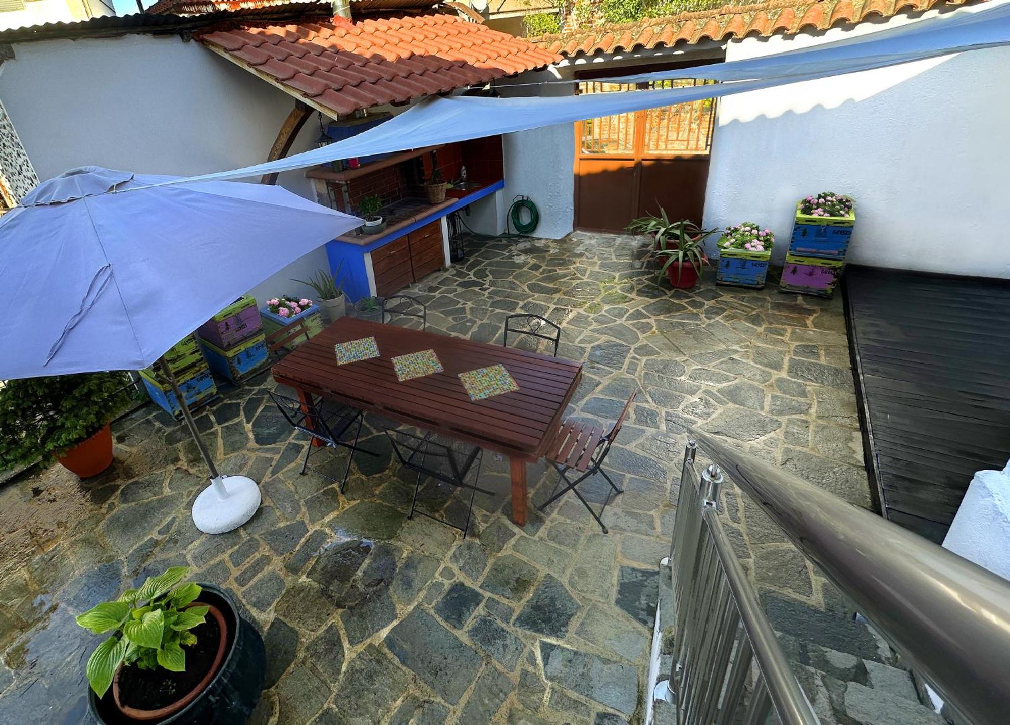 הוילה ארנאיה Renovated Old Manor House With Yard מראה חיצוני תמונה