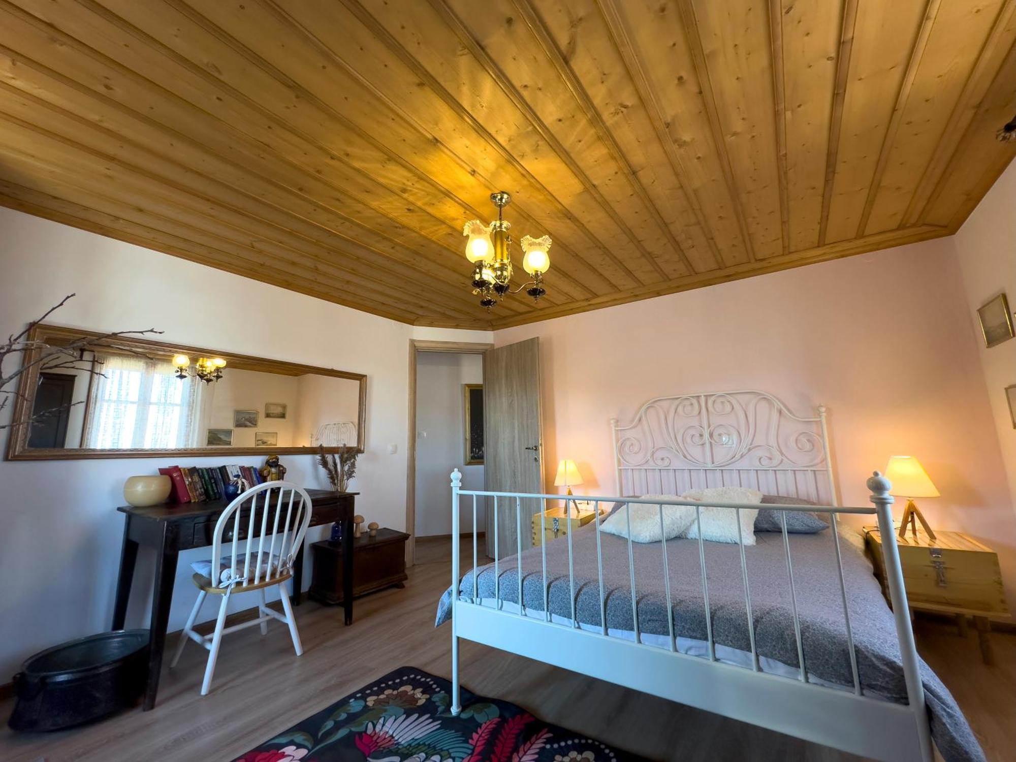הוילה ארנאיה Renovated Old Manor House With Yard מראה חיצוני תמונה