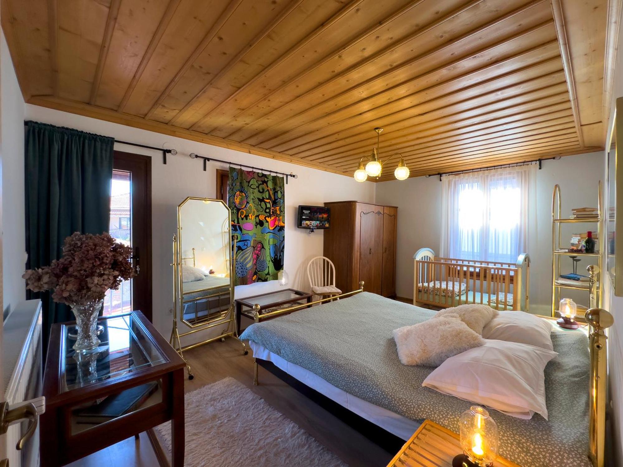הוילה ארנאיה Renovated Old Manor House With Yard מראה חיצוני תמונה
